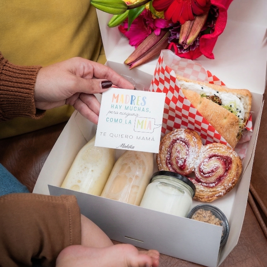 Desayuno Día de la madre 2026 - MI MAMÁ ME MIMA